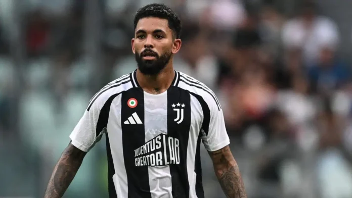 Douglas Luiz con la maglia della Juventus pronosticipremium.com