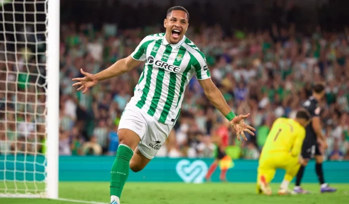 Vitor Roque, Betis Siviglia